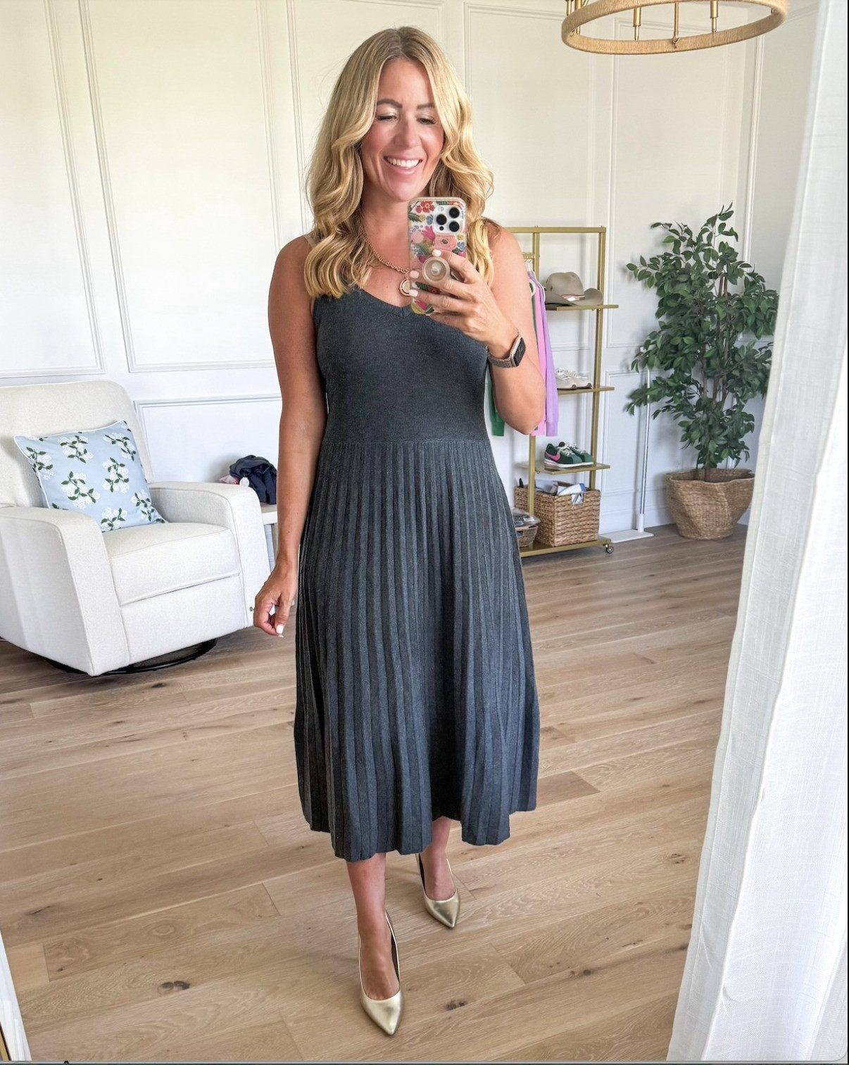 Target knit pleated dress on sale!

women’s fall outfits
Women’s booties
Suede shoes
Suede purse
Fall color palette
Fall fashion
cozy autumn layers
fall sweaters and cardigans
transitional fall fashion
chic fall boots
women’s plaid and flannel

#LTKSeasonal #LTKSaleAlert #LTKStyleTip