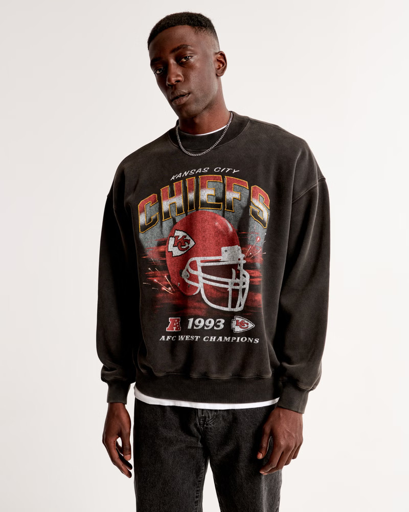 Kansas City Chiefs Graphic Crew Sweatshirt | Abercrombie & Fitch (US)