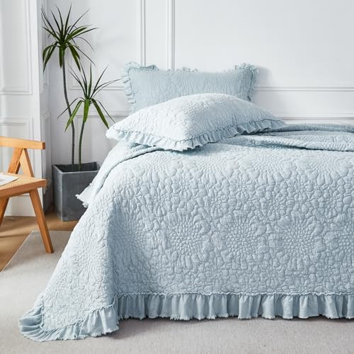 WINLIFE Queen Ruffled Quilt Bedding Set(90''x98''), Soft Stonewashed Bedspread Bedding Sky Blue F... | Amazon (US)