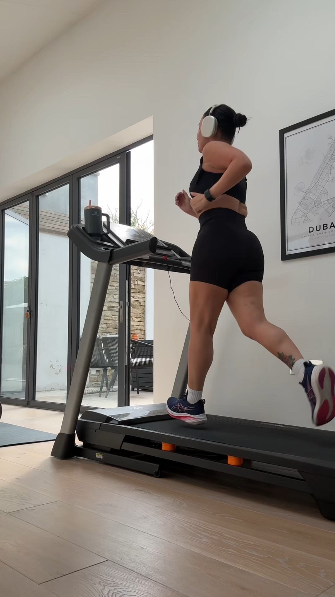 It’s too cold to run outside so Tredmill runs are back and this exact one I’ve had since 2023 and still going strong 😍

#LTKfitness #LTKuk #LTKwinter