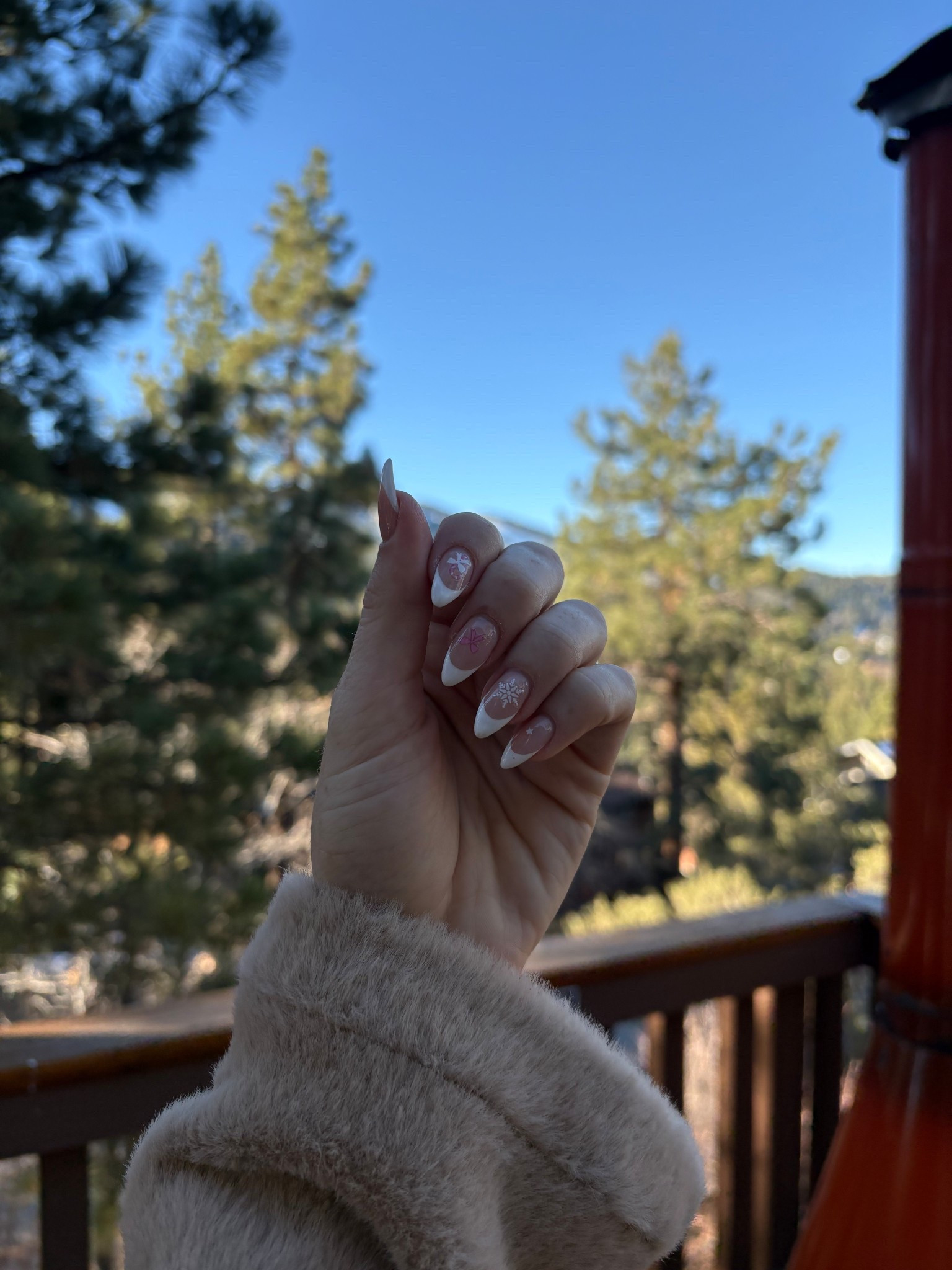 holiday nails at home!

#LTKGiftGuide #LTKHoliday