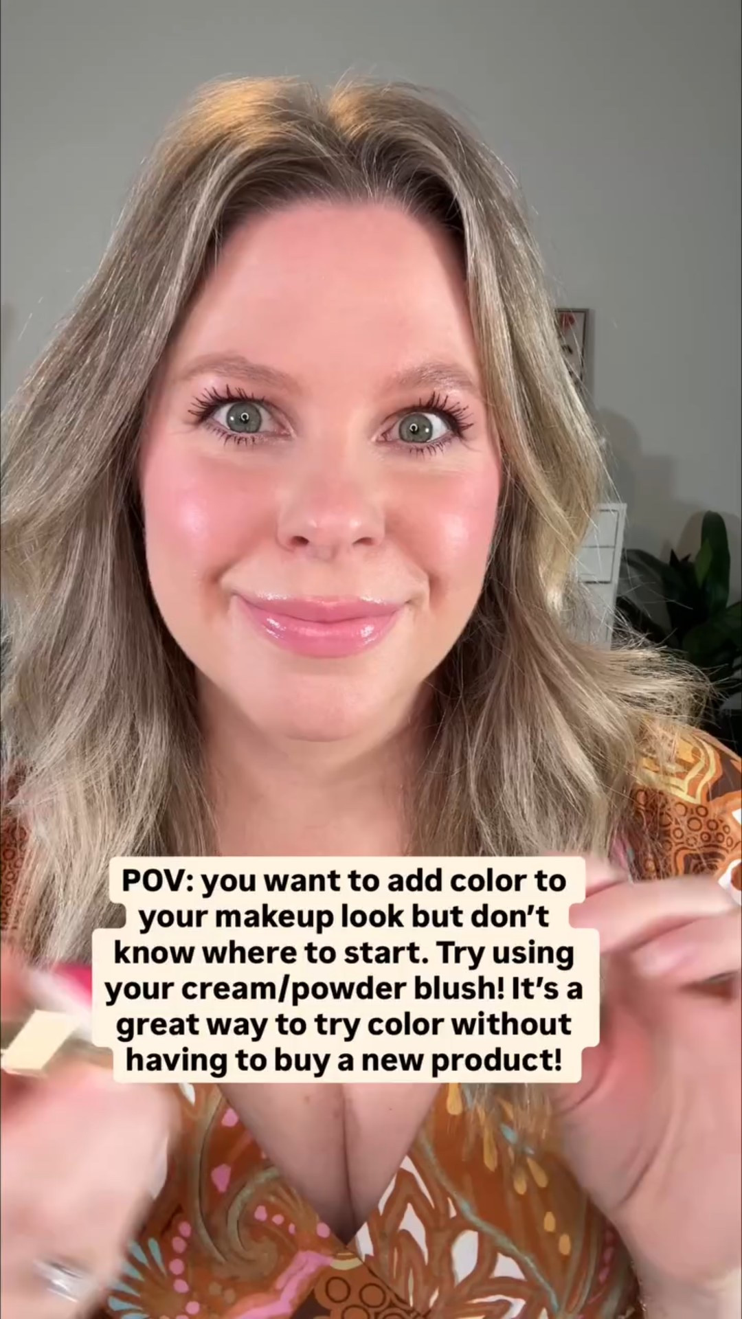 I'm all about multi-use products so this is one of my top tips! Use your cream or powder blush to add some color and depth to your makeup look. It's also a great way to tie the whole look together! Give it a try and follow for more easy everyday makeup tips for us gals over 35.

Using @merit cream blush and @nyxcosmetics powder blush. Happy to share these with you, just let me know in the comments! 

#makeupformatureskin #everydaymakeup #easymakeuptutorial