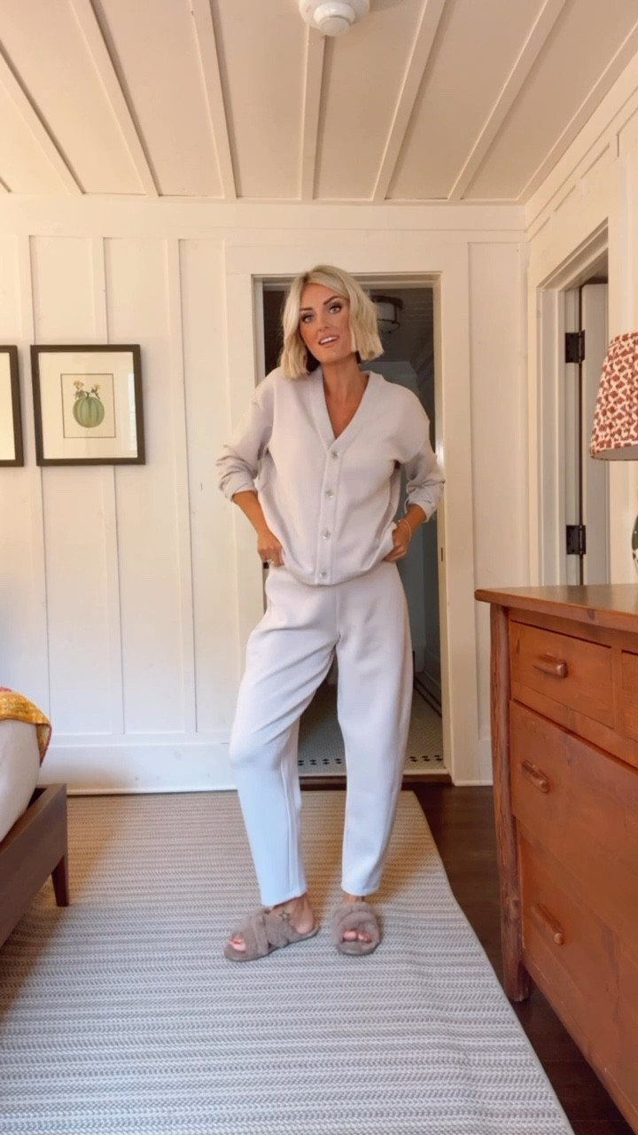 Such a cute outfit to dress up or down! The material is so soft 😍 wearing size small. Use my code BRITTANYXSPANX for 15% off your first purchase! @Spanx #SpanxPartner 

Loverly Grey, Spanx, loungewear, matching set 

#LTKStyleTip #LTKSeasonal #LTKSaleAlert