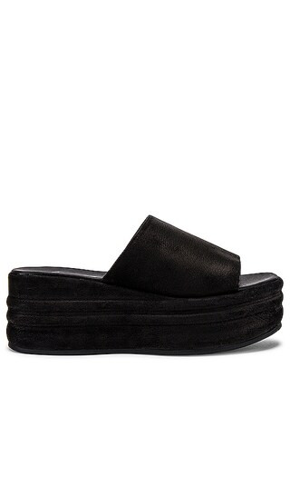 Harbor Platform Sandal in Black | Revolve Clothing (Global)