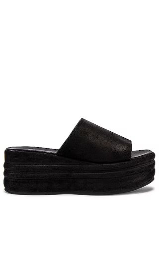 Harbor Platform Sandal in Black | Revolve Clothing (Global)