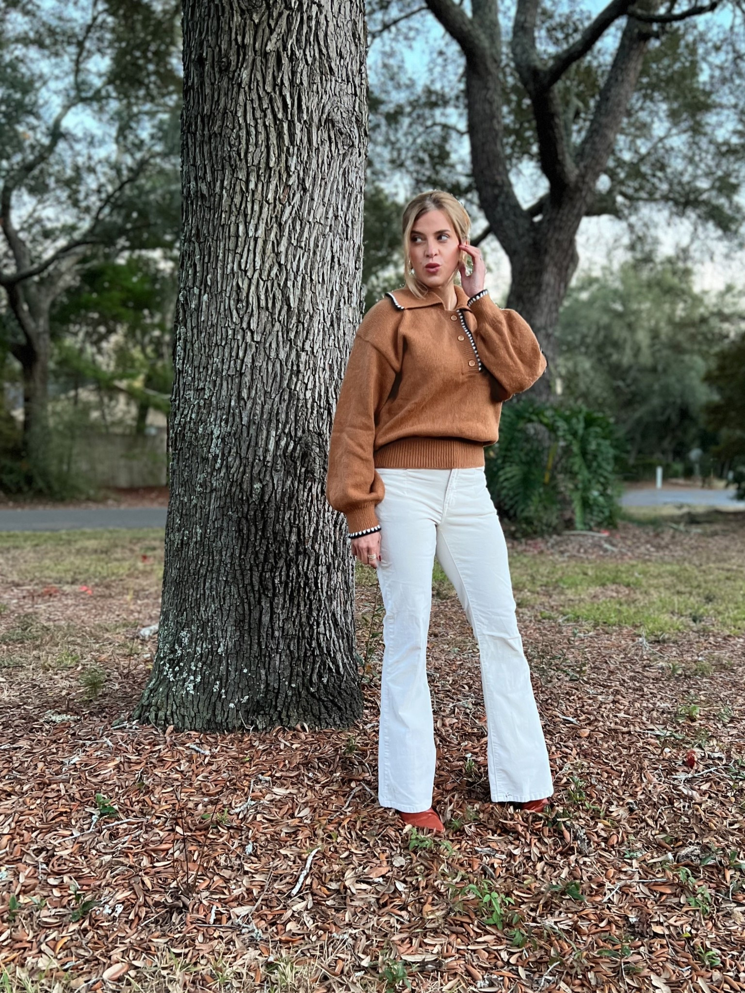 Cozy neutrals and effortless flare 🤎 This sweater is perfect for the Florida weather  and pairs perfectly with crisp winter whites. Sometimes all you need is a timeless combo that does the talking — linked on my LTK. ✨

#CozyStyle #WinterNeutrals #OOTDinspo #EffortlessChic #WardrobeFavorites #StyleWithMe #NeutralOutfit #DailyOutfitInspo #LTKfashion #OutfitDetails #FallWinterStyle #BuyTheLook #CasualChic #StyleCrush #TimelessStyle

#LTKHoliday #LTKootd #LTKSeasonal