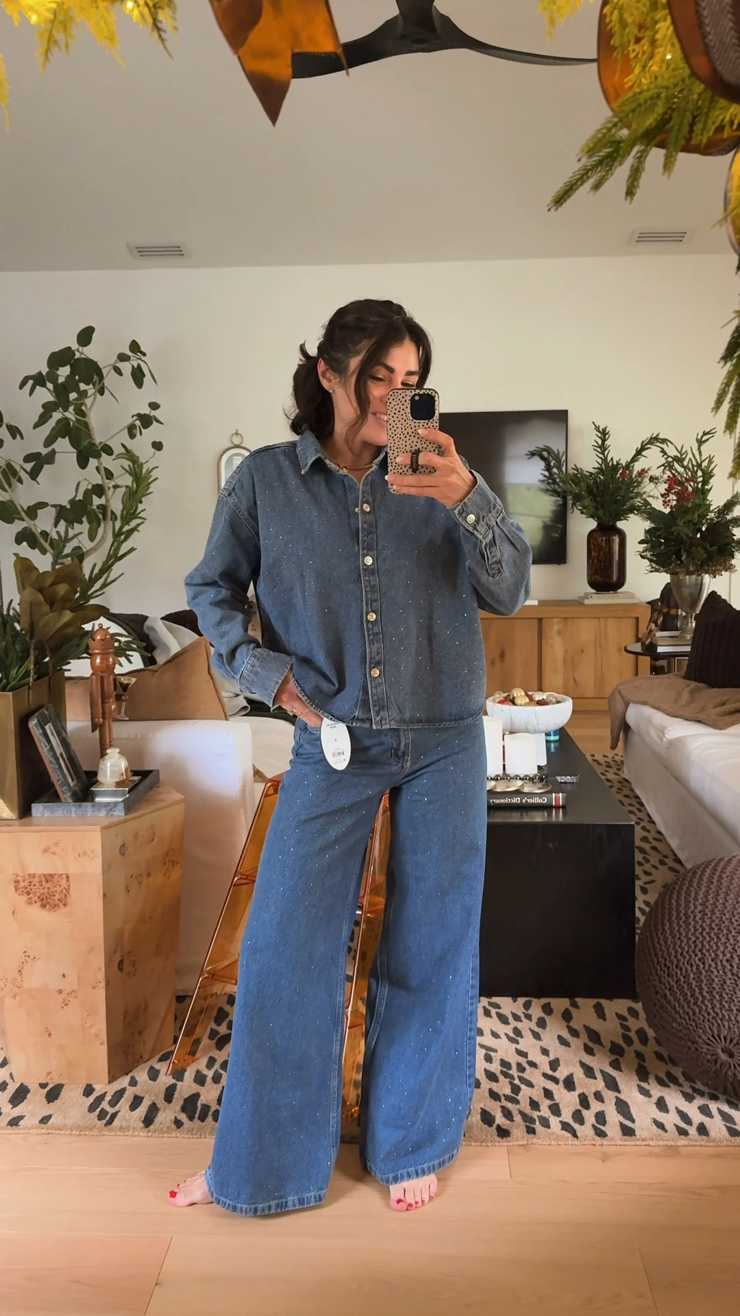 Walmart outfit!!! Casual holiday outfit. Wearing medium top, 2 in jeans. #meandmrjones 

#LTKGiftGuide #LTKHoliday #LTKdayinmylife