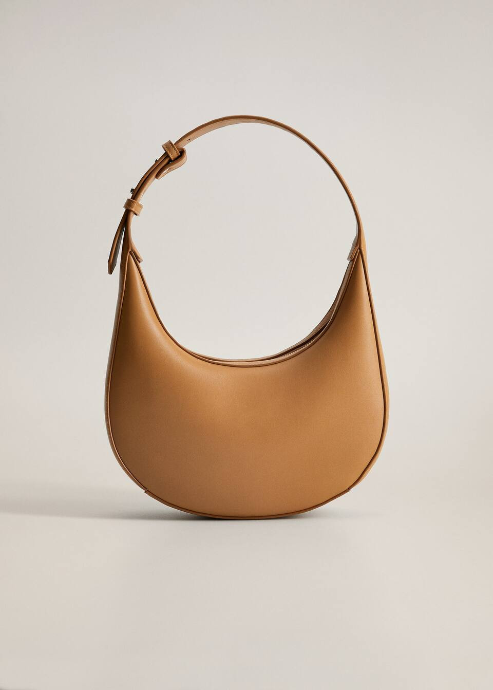 Oval short handle bag | MANGO (US)