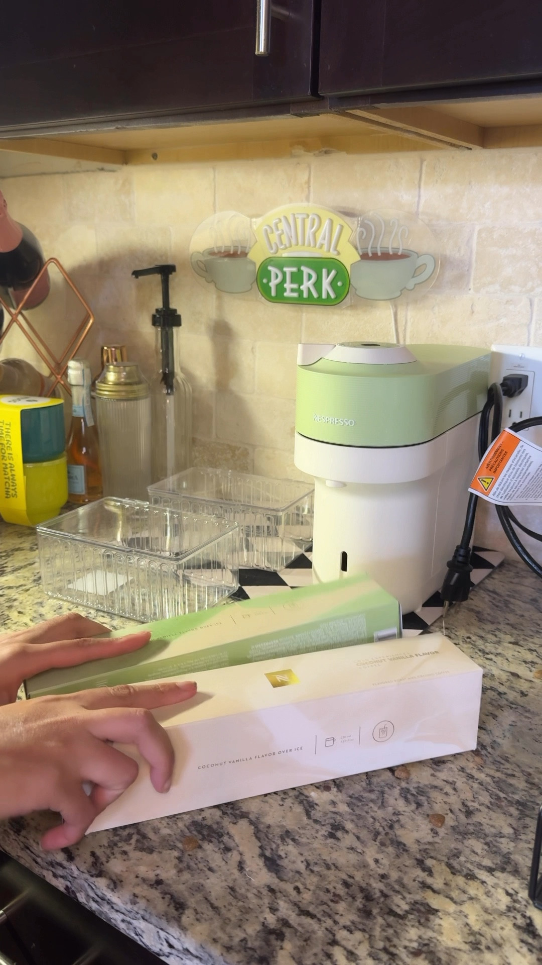 A hot new bombshell has entered the Villa. And there’s a deal for it✨

Currently loving the Pistachio Vanilla + Coconut Vanilla Pods

#LTKHome #LTKSaleAlert