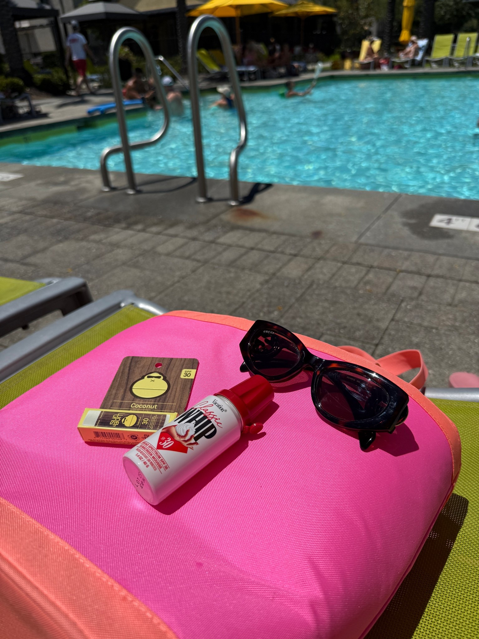 Pool essentials 💕