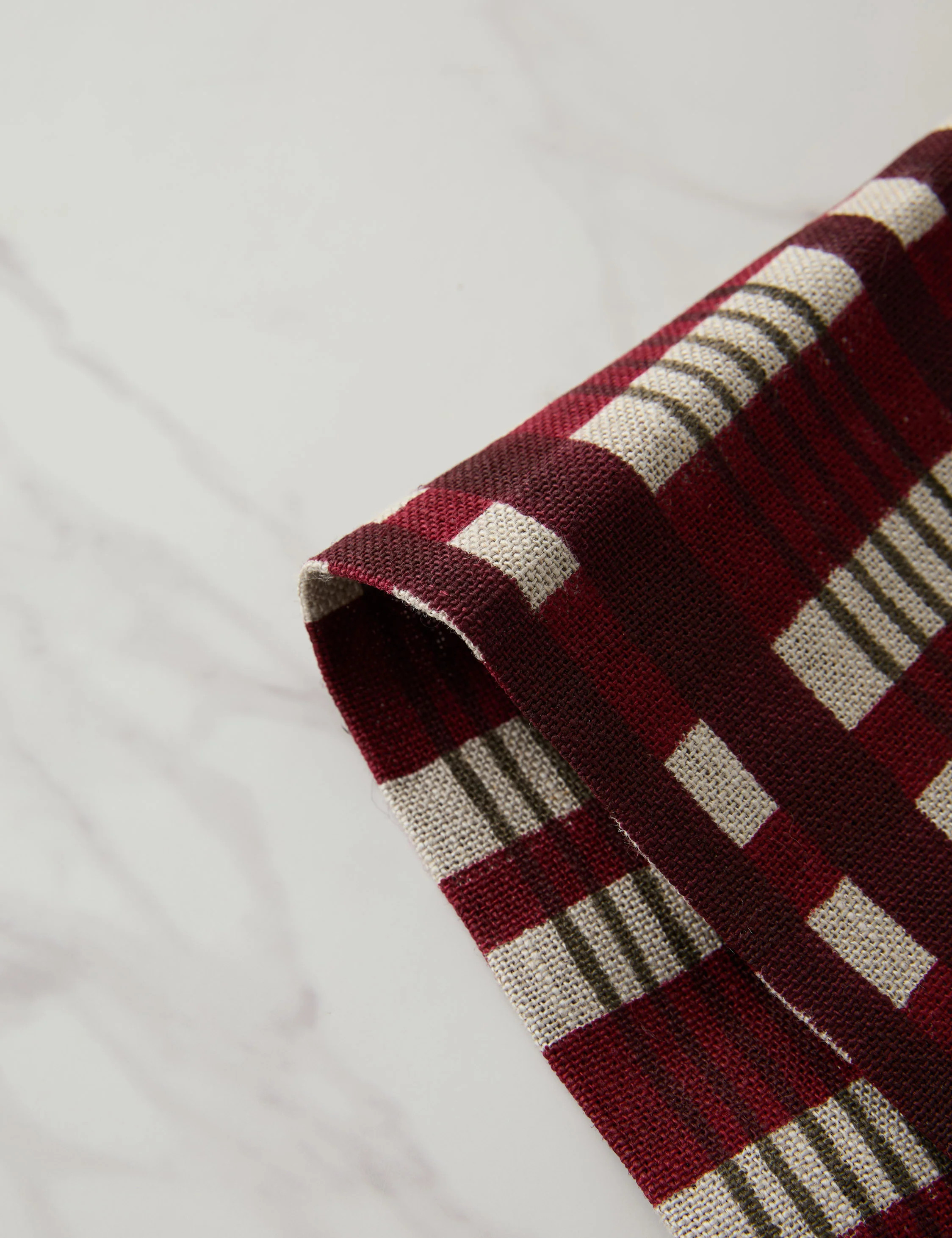 Musetta Linen Napkins (Set of 4) | Lulu and Georgia 