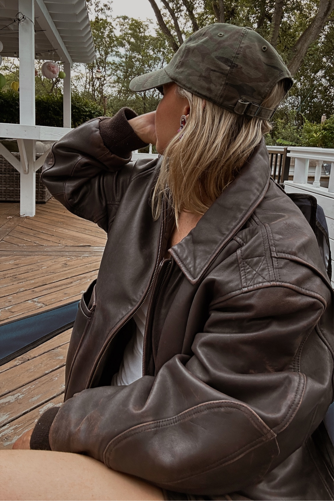 Brown Leather Bomber Jacket Round Up 

#LTKFallSale #LTKNYFW #LTKStyleTip