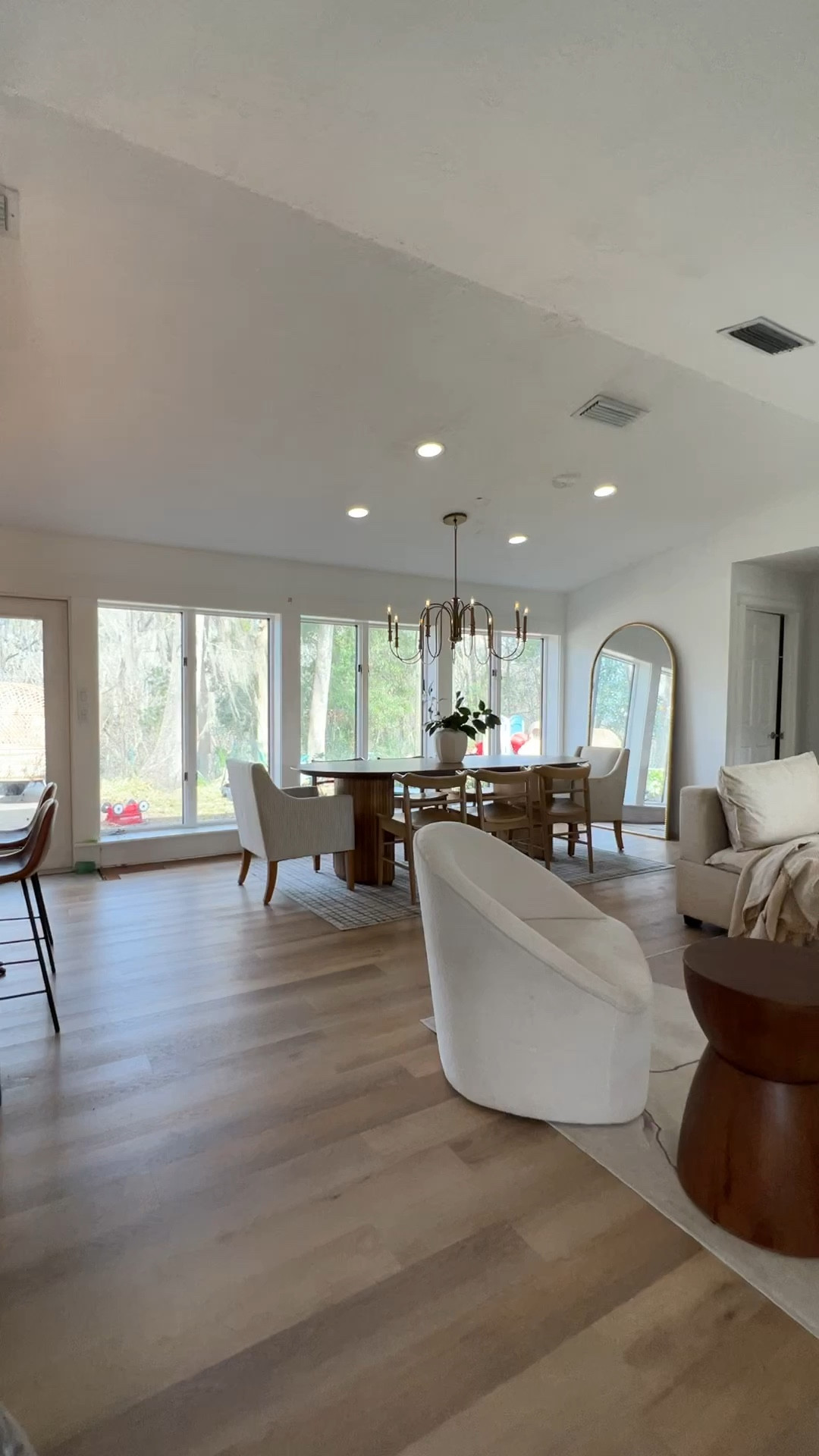 Living room and dining room furniture with the new floors in! ❤️

#LTKhome