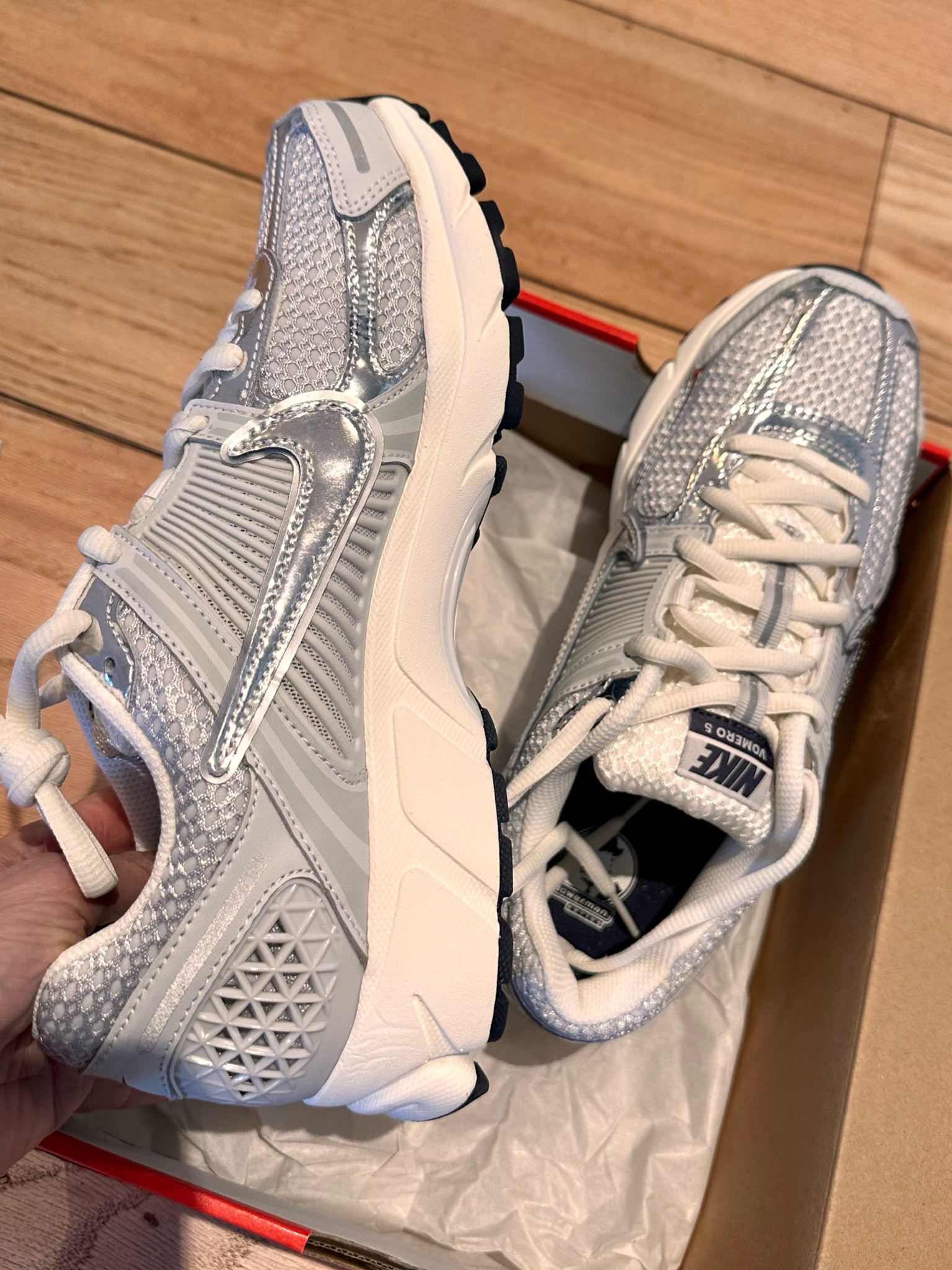 These might be the coolest pair of shoes I own!  And so comfortable 🤩🤩

#LTKOver40 #LTKActive #LTKFitness