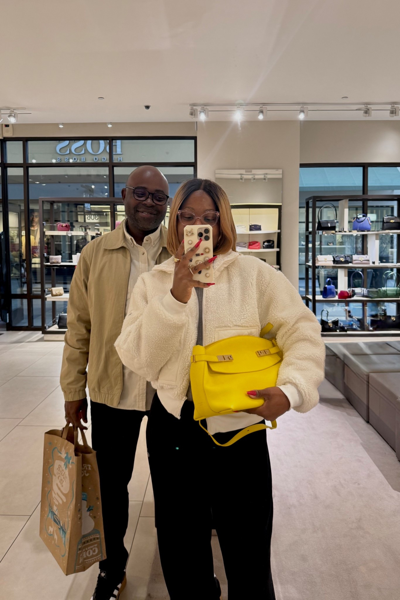 This yellow Ferragamo bag has my name all over it but I’m trying to be a good girl 🤭😅 

#LTKHoliday #LTKdayinmylife #LTKMidsize