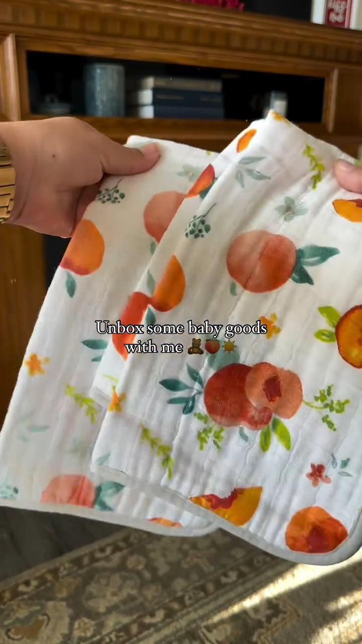 Seriously how perfect are these for a little summer baby 🥹🫶 #babyproducts #cottagecoreaesthetic #cottagecorelife #summerbaby☀️ #momlifestyle #newmomlife #babyblanket #babydecor

#LTKBaby #LTKVideo #LTKFamily