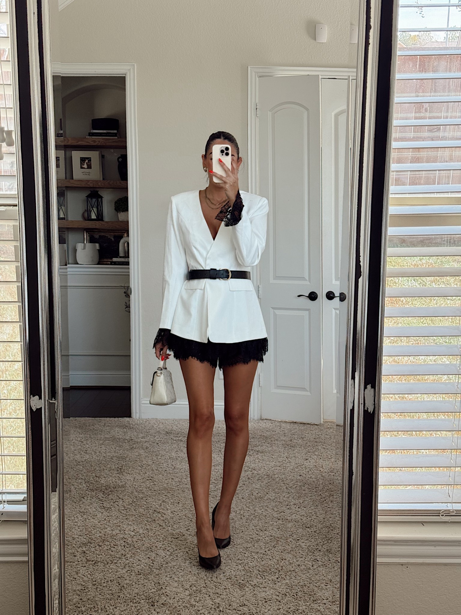 Small in all

use “stylethegirl_12” for discount on jacket 