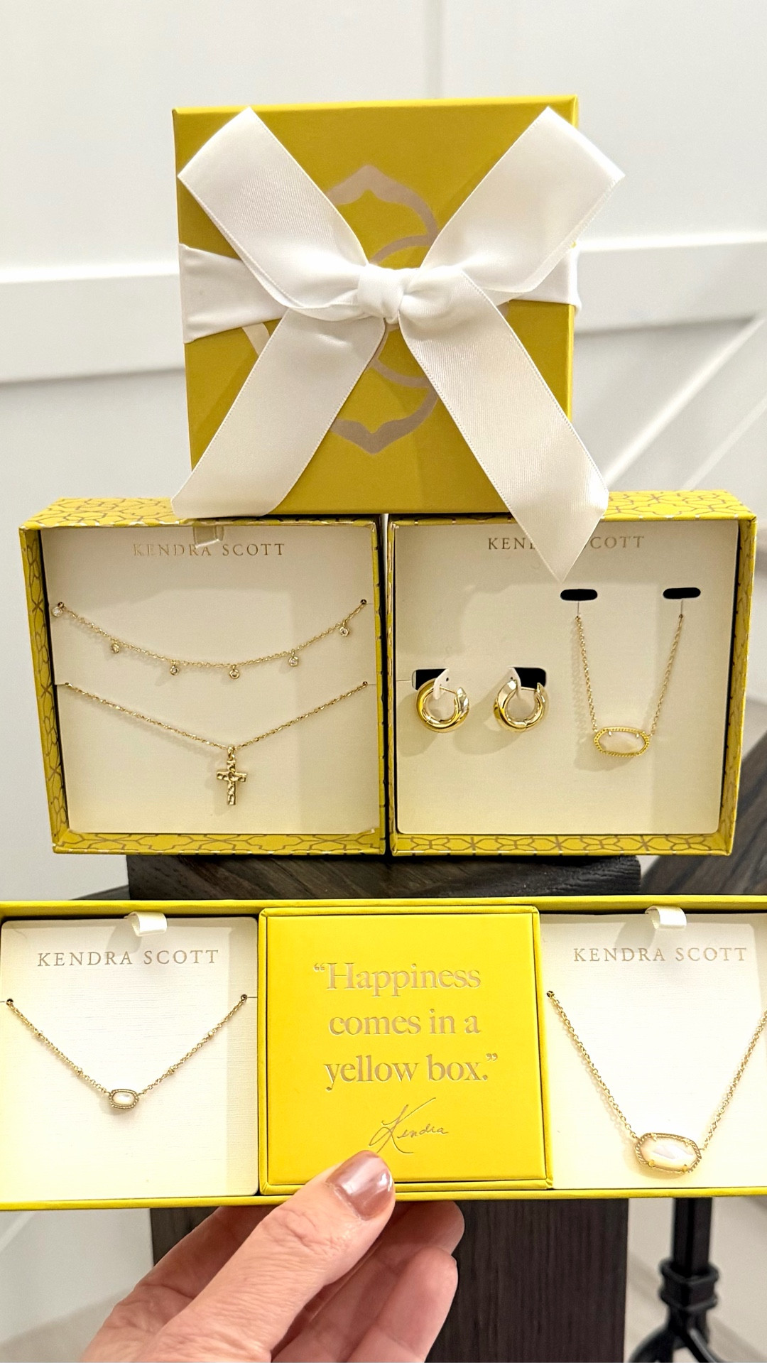 😍 Amazing Kendra Scott sale at Macy’s! 14 sets to choose from! Awesome value because the set prices are already discounted from retail purchasing separately. So the Elisa set is full size Elisa ($70) and Mini ($55) which is $125 retail. Full price the set is $98, but it’s on sale for $69 — less than just the full size Elisa alone!

#LTKGiftGuide #LTKFindsUnder100 #LTKSaleAlert