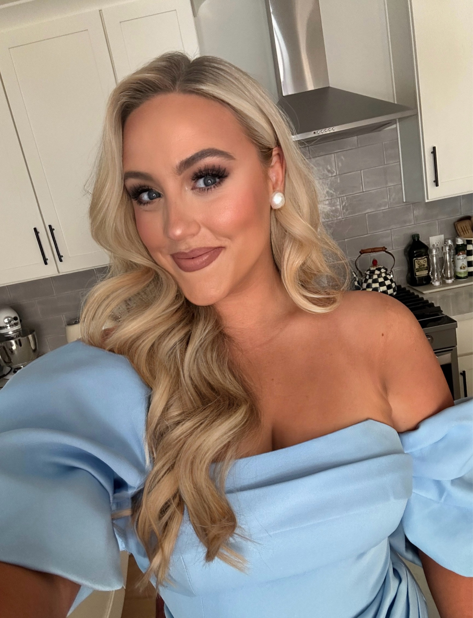 the best self tanner in the whole world — I’ll never not use Loving Tan. I use the Loving Tan Deluxe 2 Hr Express. Tried and true!!!! 

#LTKBeauty #LTKSeasonal #LTKFindsUnder50