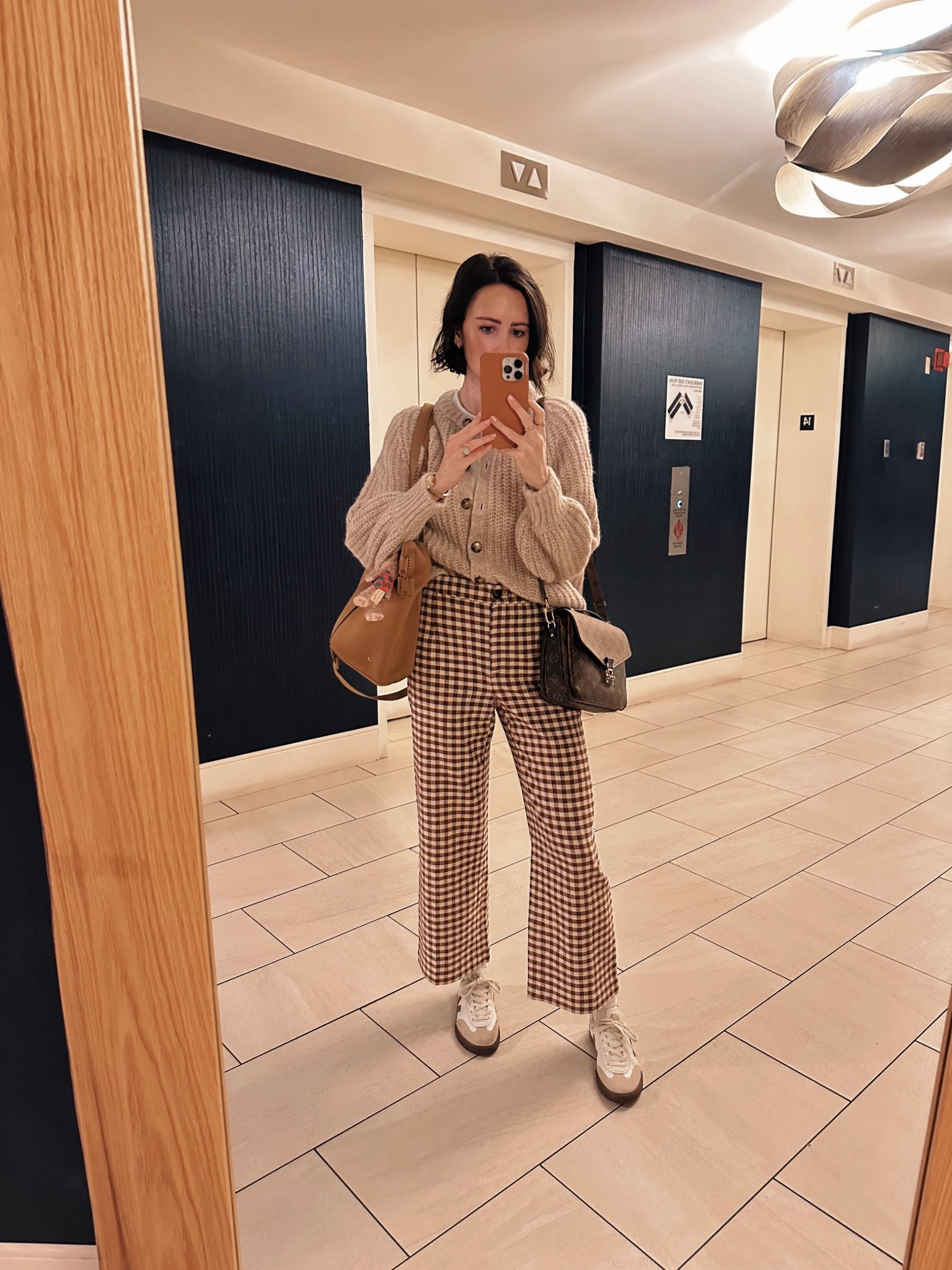work conference outfit / day 2

These gingham pants have been on repeat this fall! They always get compliments and look so chic with a cozy neutral cardigan. It’s my go-to combo for an effortlessly stylish fall look. 

Wearing a size 34 in the pants & a small in the cardigan. 

#LTKStyleTip #LTKWorkwear #LTKSeasonal