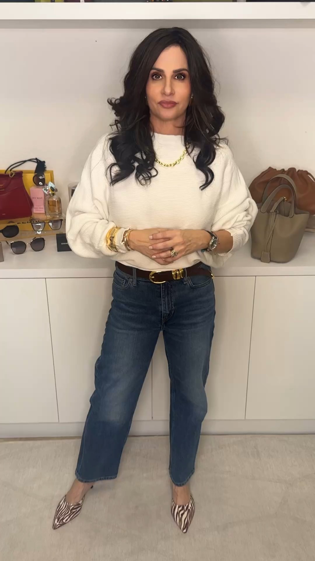 How to style bold shoes? Here is an easy inspo. Top sm , jeans 25 , kitten heels TTS 
#stylehelp #stylingstatementshoes 

#LTKootd #LTKgrwm #LTKOver40