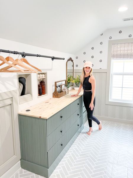 Shop this side of my laundry room!


#LTKhome