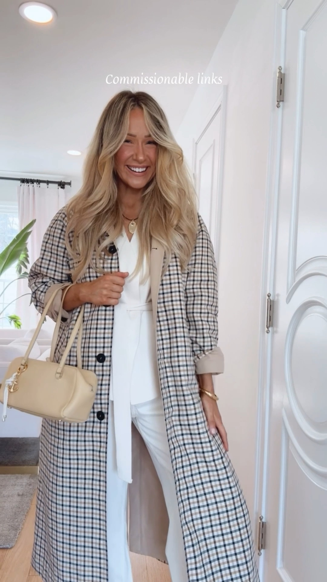 Commissionable links | Zara outfit spring

Zara trench coat 
Zara barrel jeans
