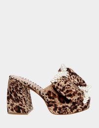 MACCIE LEOPARD | Betsey Johnson