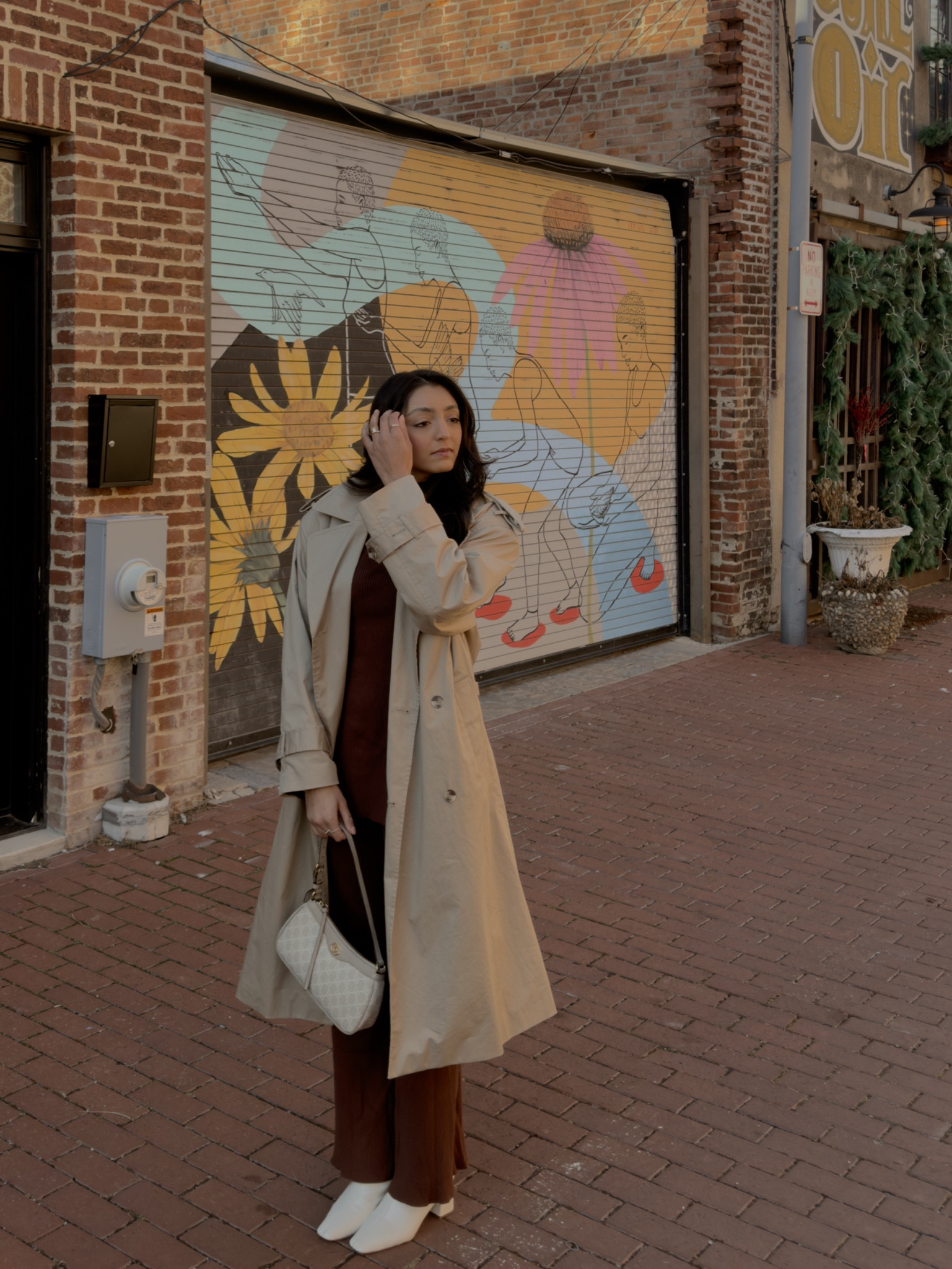 Went out for breakfast and coffee in 50 degree weather, this was such a cute fit for the occasion 

#LTKItBag #LTKWorkwear #LTKSeasonal