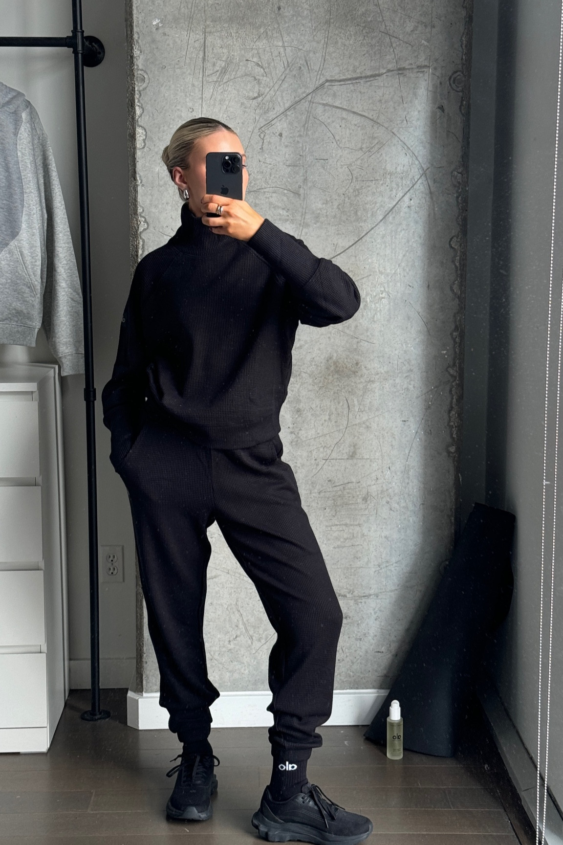 Alo Black Friday sale haul! Wearing a small in top and bottoms. #alosale #aloblackfriday #alopartner #alohaul 

#LTKSeasonal #LTKHoliday #LTKCyberWeek