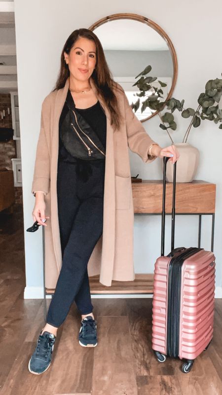 Travel outfit | airport outfit 

#LTKfit #LTKFind #LTKtravel