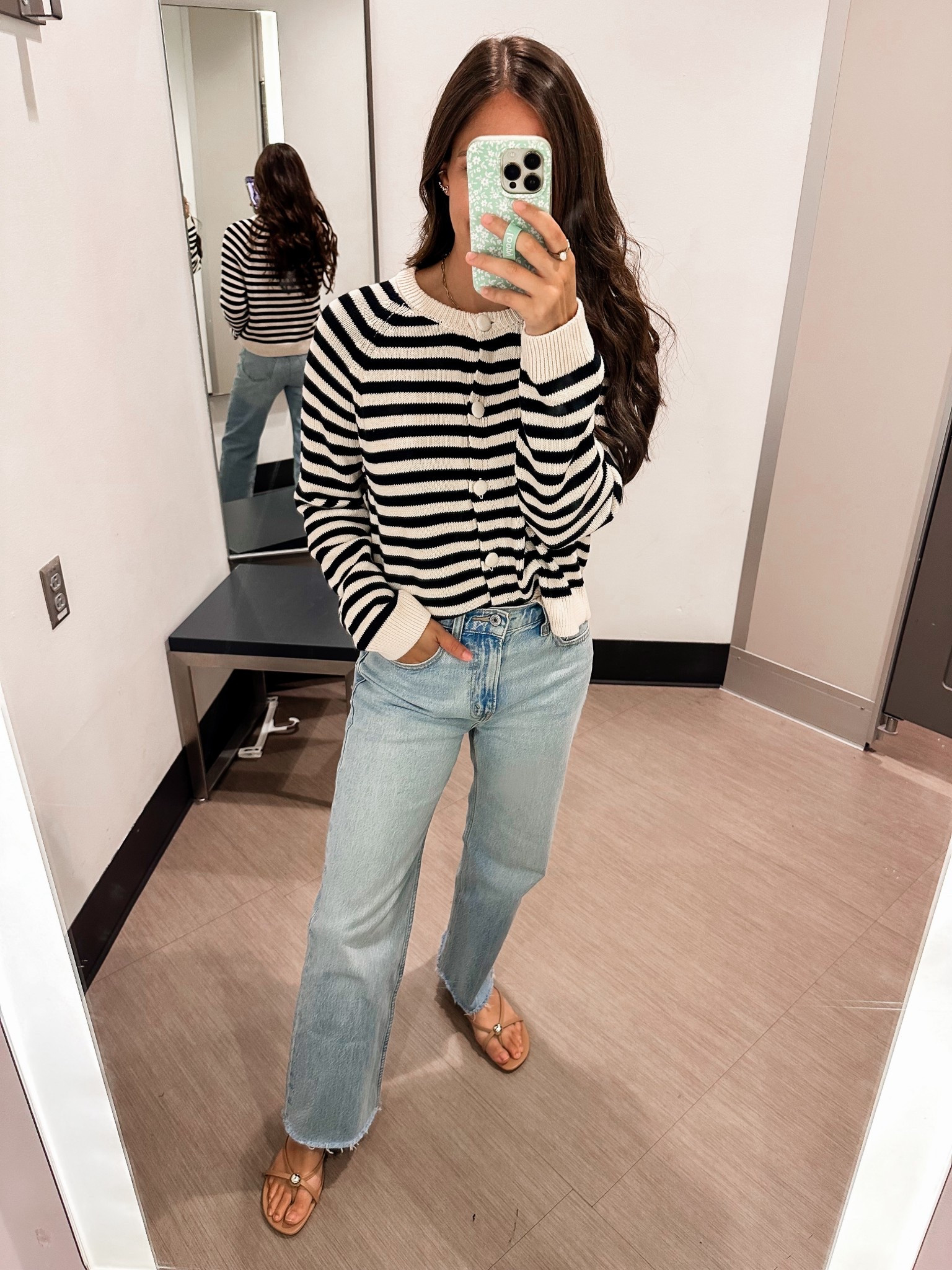 Target viral cardigan 
Wearing medium 
Jeans tts xshort 

#LTKStyleTip #LTKFindsUnder50 #LTKFindsUnder100