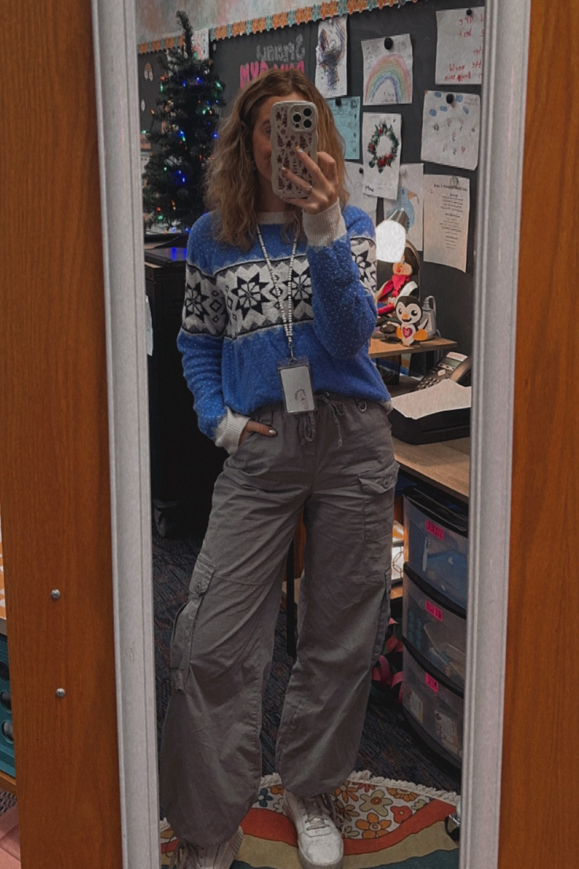 Wintry Christmas look for when you don’t like to go ALL out❄️

#LTKWorkwear #LTKHoliday #LTKSeasonal