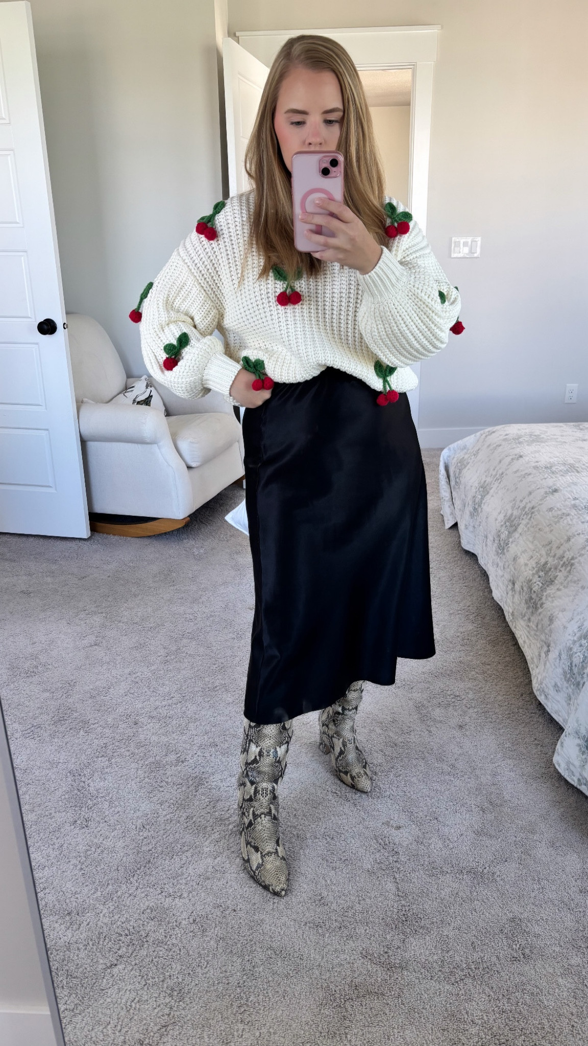 Sunday Fit! Obsessed with this cherry sweater wearing an XS. 🍒

#LTKFindsUnder100 #LTKShoeCrush #LTKSeasonal