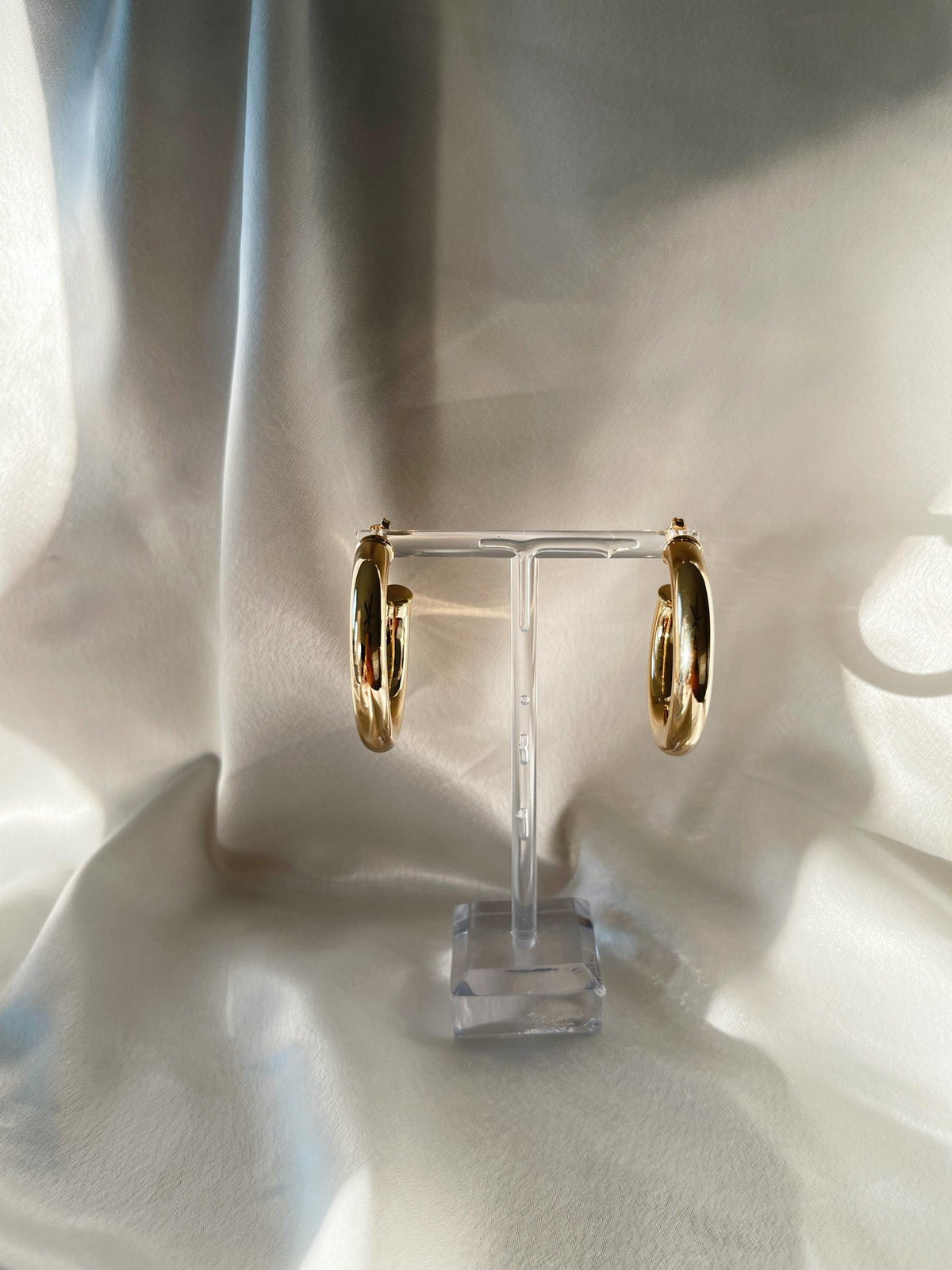 Lucca Hoops | Gratefully Helena