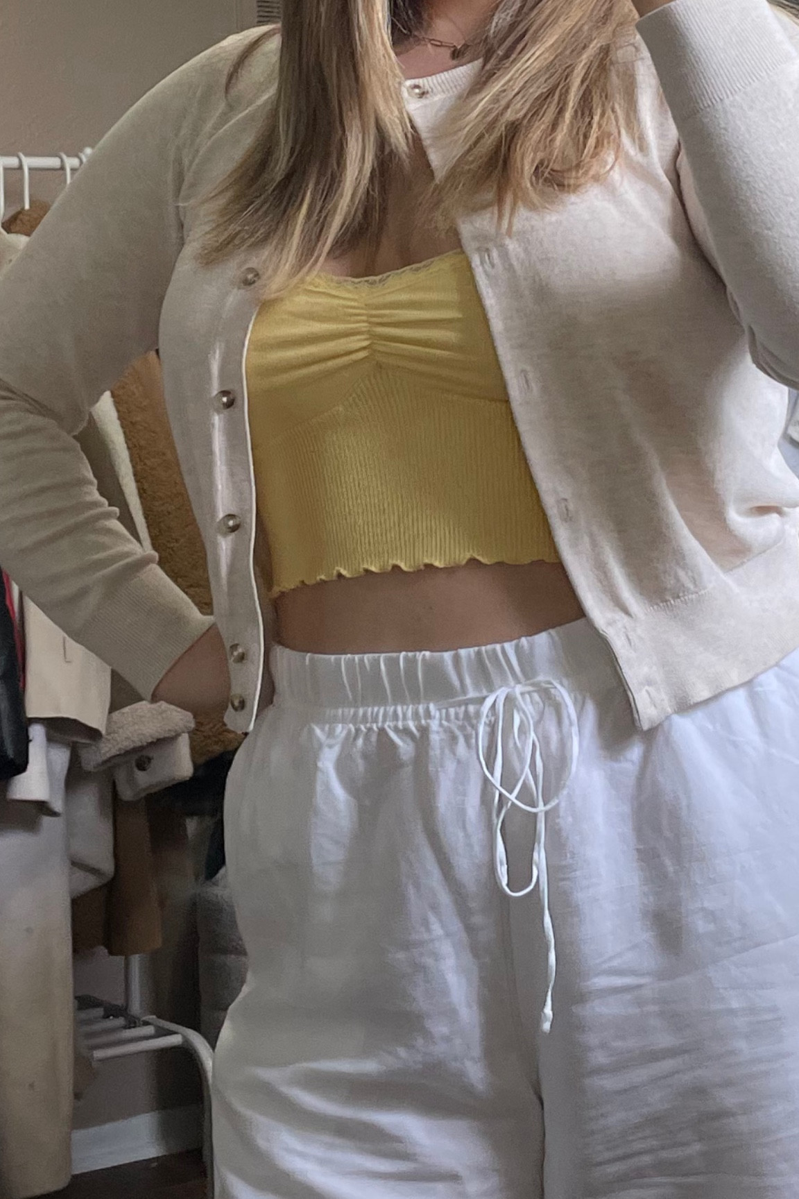 Casual spring style 🌼🌻🔆

#LTKMidsize #LTKFindsUnder100 #LTKSeasonal