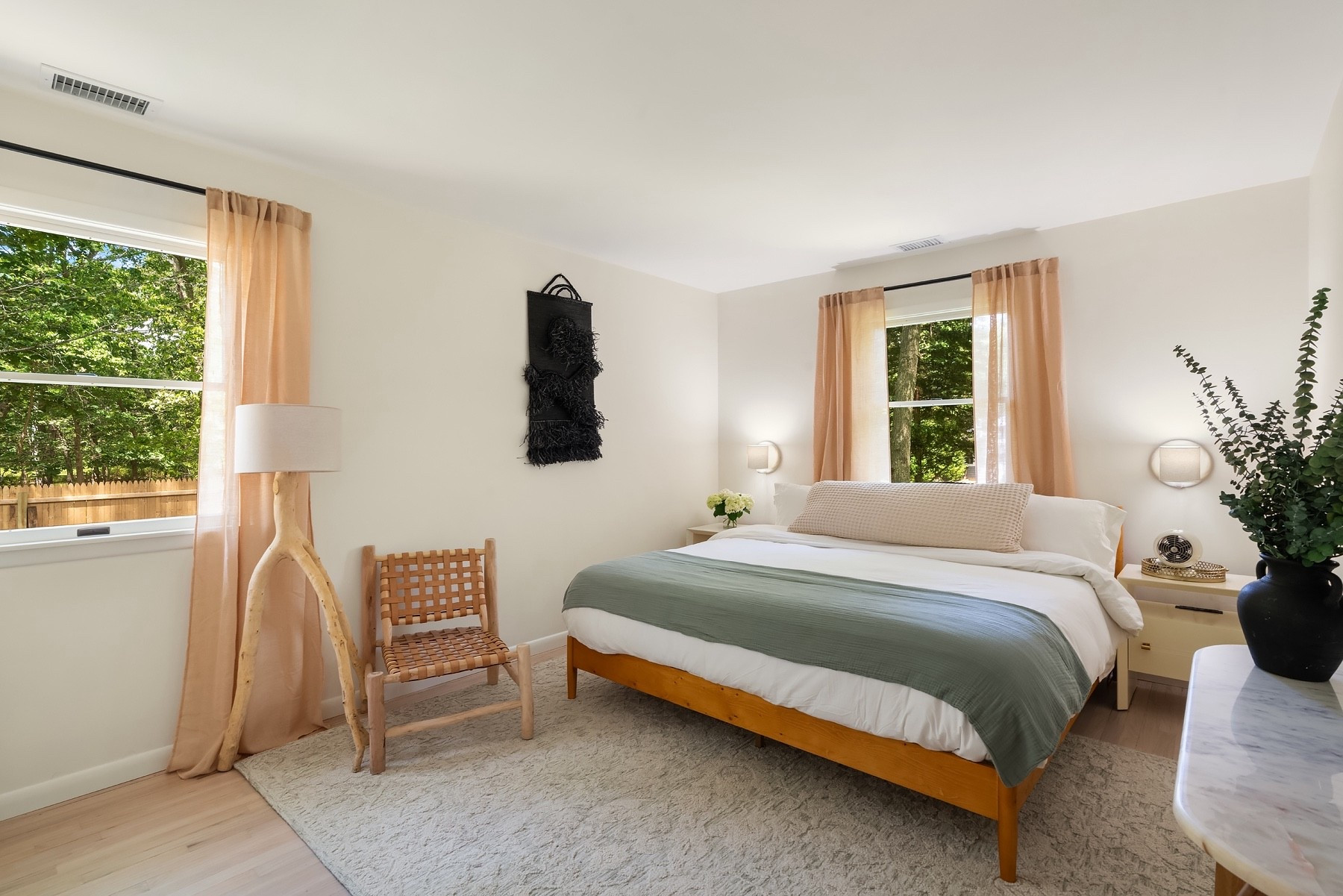 In all our hamptons Airbnbs, we aim for bedroom designs that are warm & inviting but still minimal. Here we layered soft neutrals, warm wood accents, and a pop of green (isn’t green almost a neutral anyway?). Simple, inviting, and easy to recreate at home. Linked are both exact and similar items so you can shop the full look.

#Bedroom #MinimalBedroom #CozyHome #InteriorInspo #NeutralDecor #ModernCoastal #NaturalTextures #InteriorDesign

#LTKHome