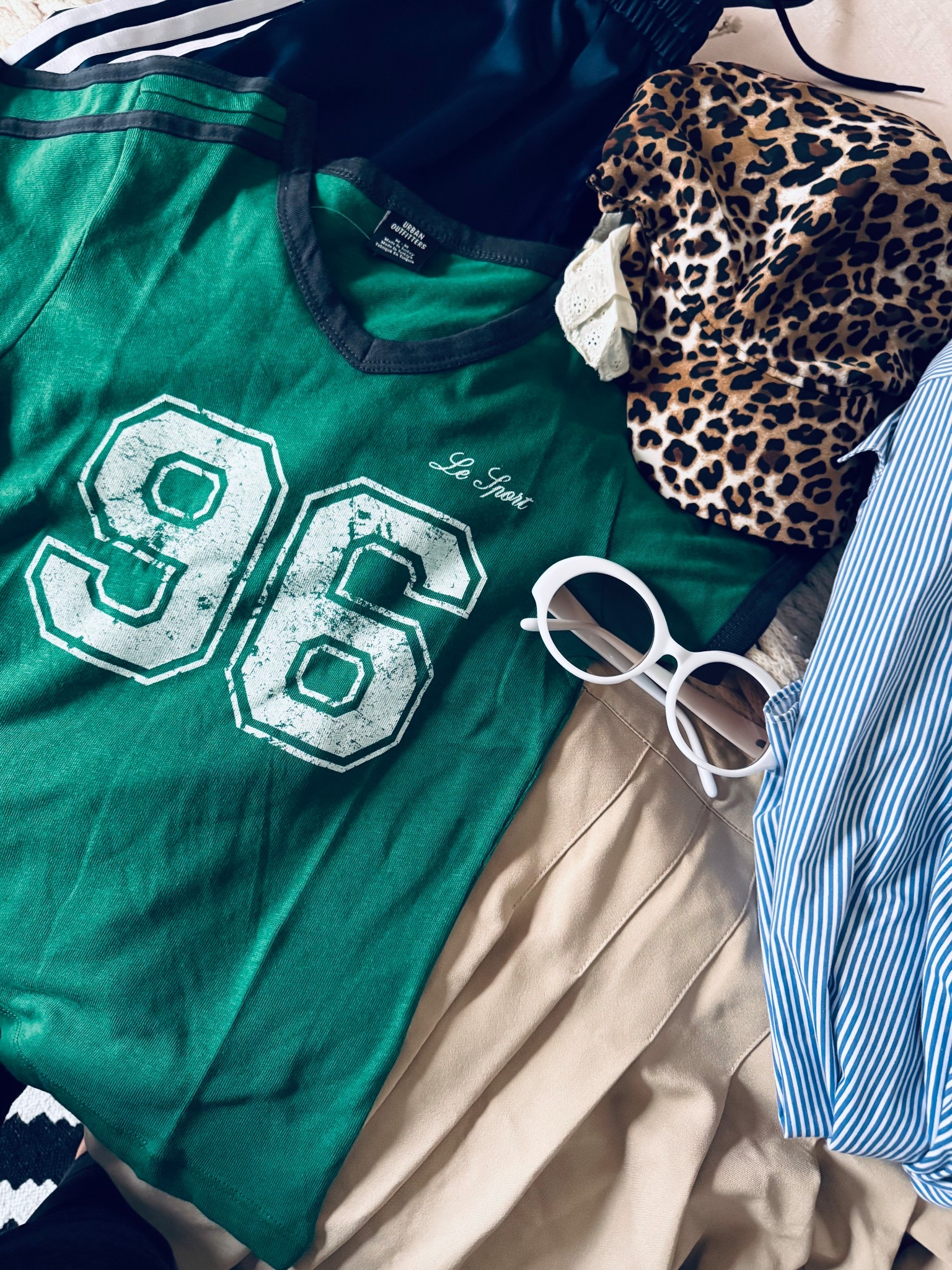 Brb.. going to style this baby tee. With a few new cutie accessories of course 🥰

#LTKFindsUnder50 #LTKStyleTip