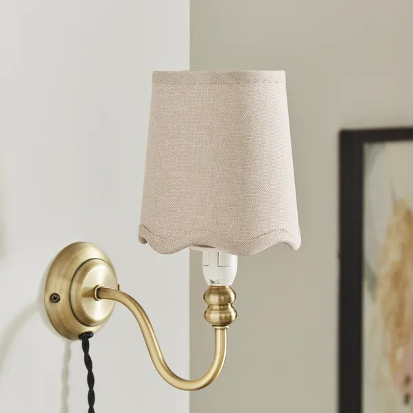 Scalloped Edge Linen Lamp Shade | Dunelm (migrated)