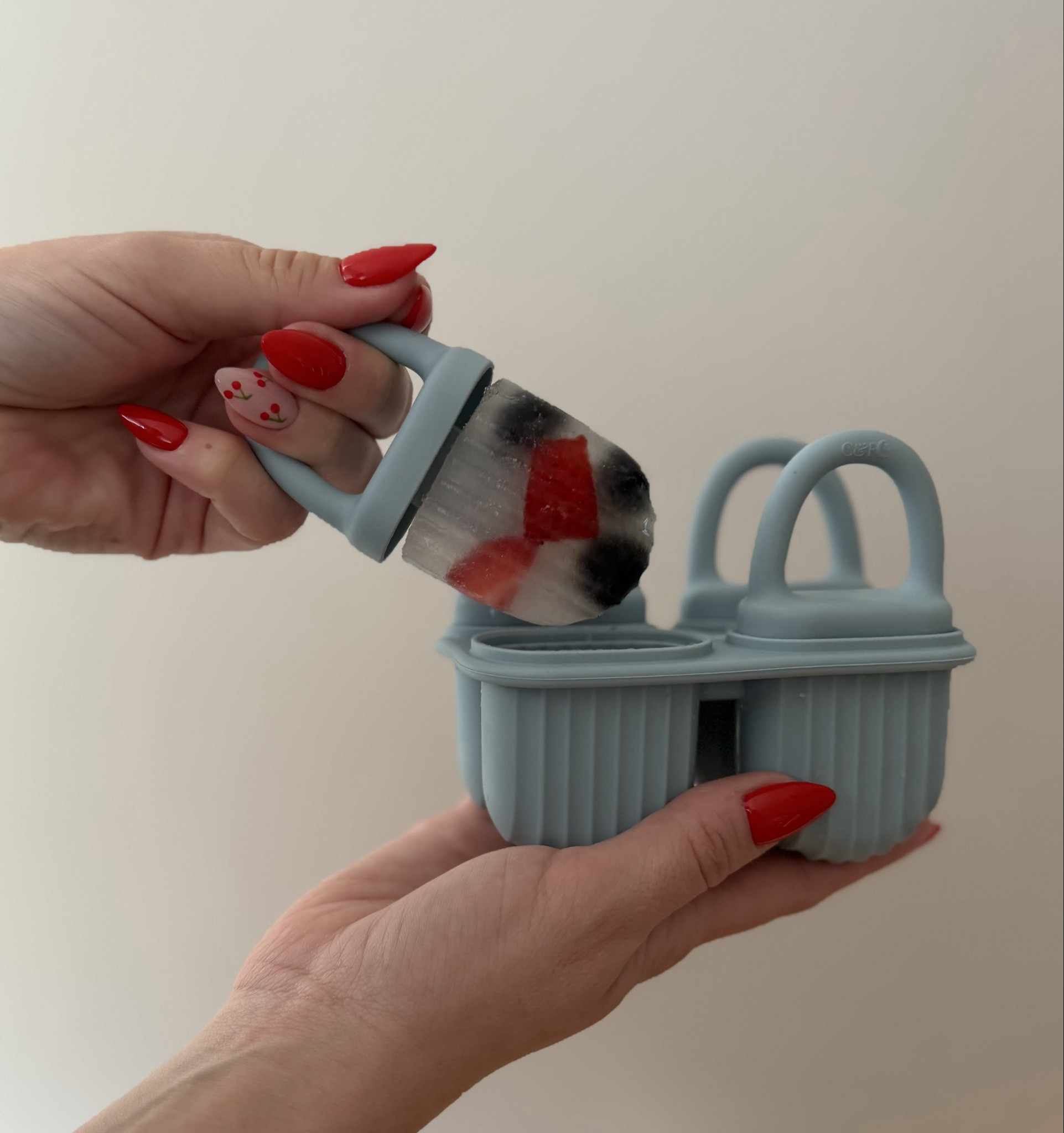 @Calla & Friends Sunny Pops Popsicle Molds and Grayson bib 

#LTKKids #LTKBaby #LTKfoodie