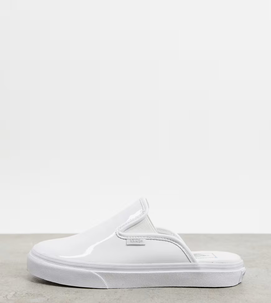 Vans – Mules aus Lackleder in Weiß, exklusiv bei ASOS | ASOS (Global)