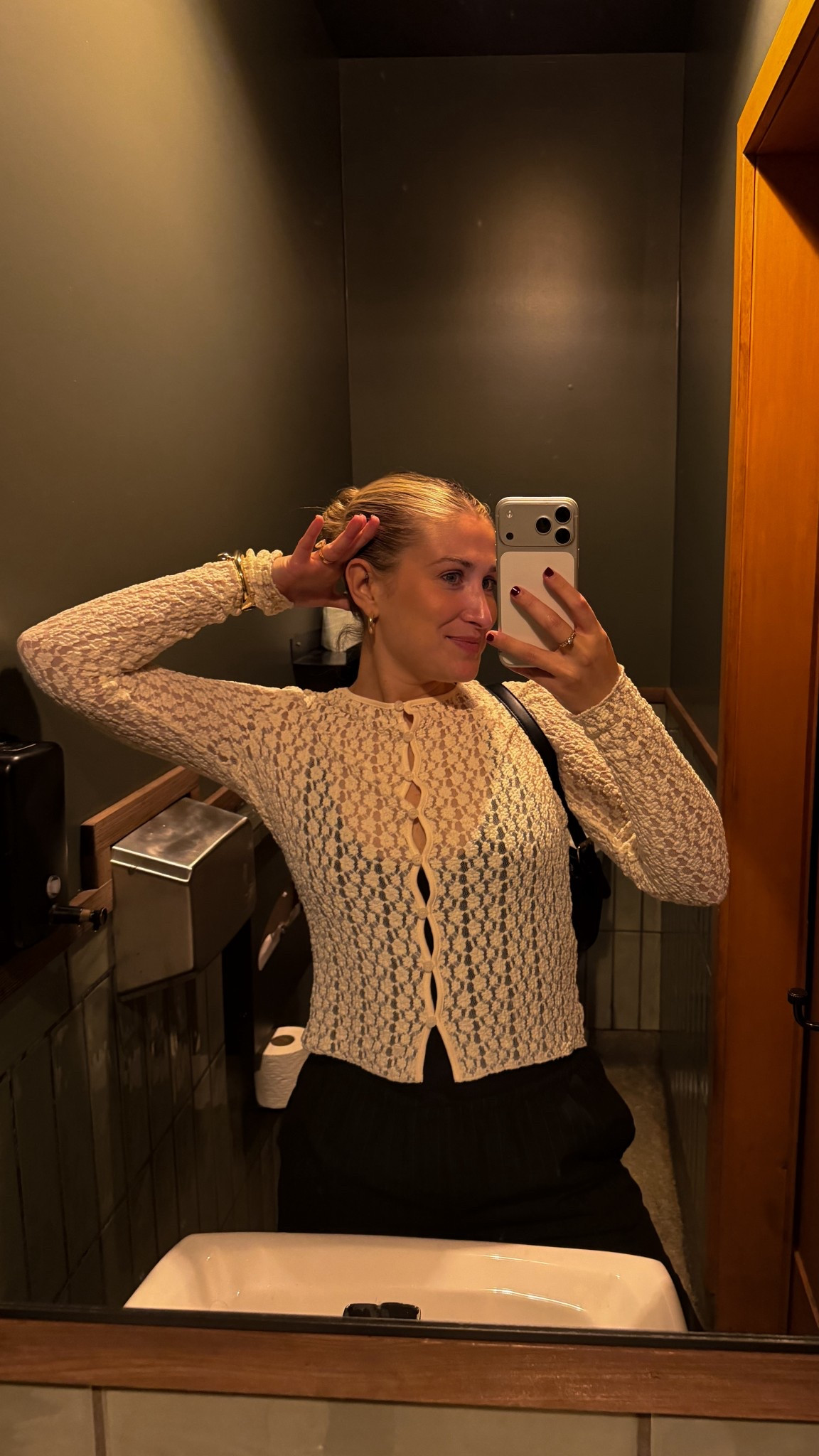 Dinner + drinks outfit inspo 💫

#LTKSeasonal #LTKFindsUnder50 #LTKootd