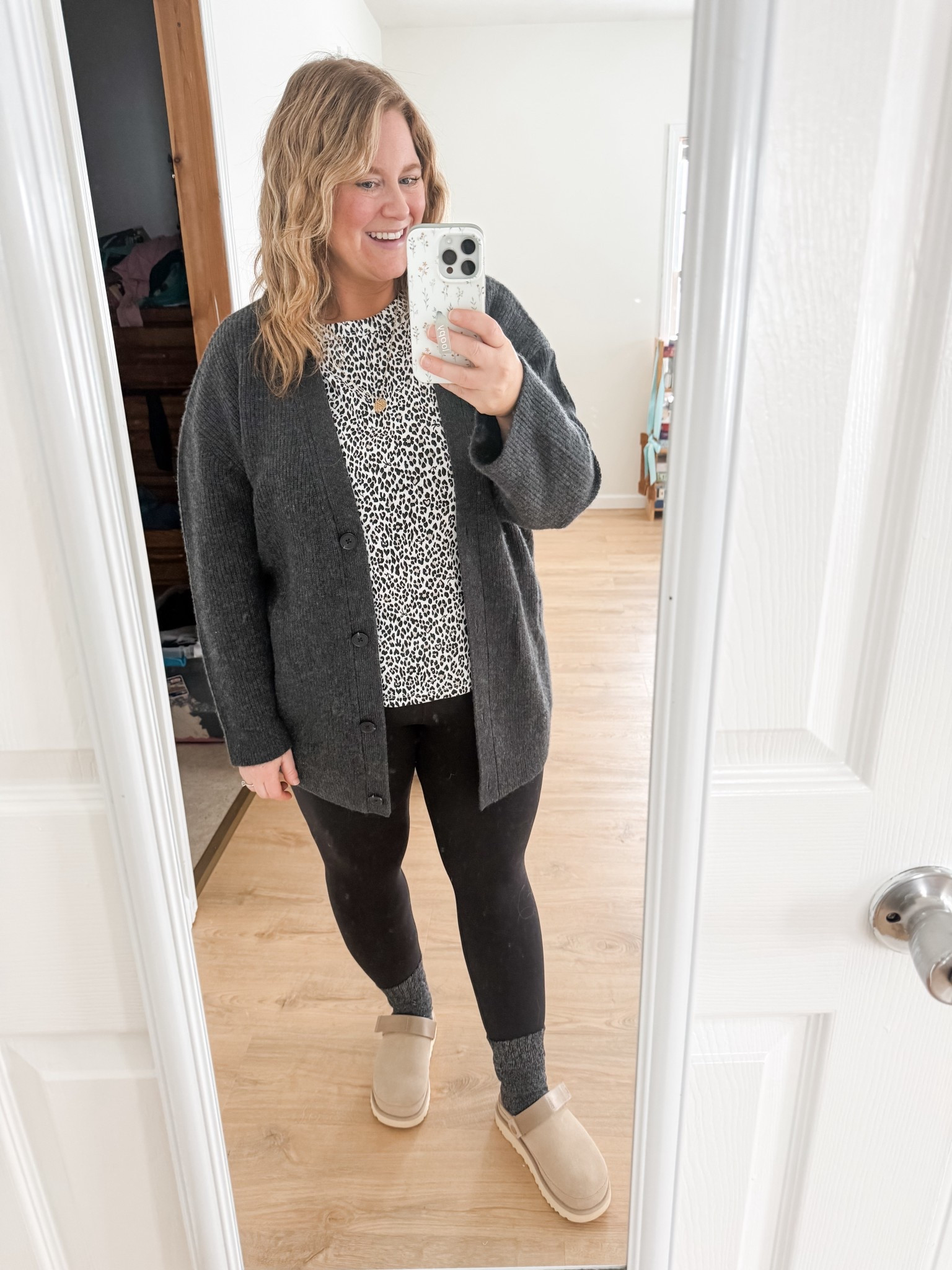 Snowday outfit! Wearing a large in my Quince cardigan and tee, and an XL in my Colofulkoala leggings.  

#LTKMidsize #LTKSeasonal #LTKmomlife