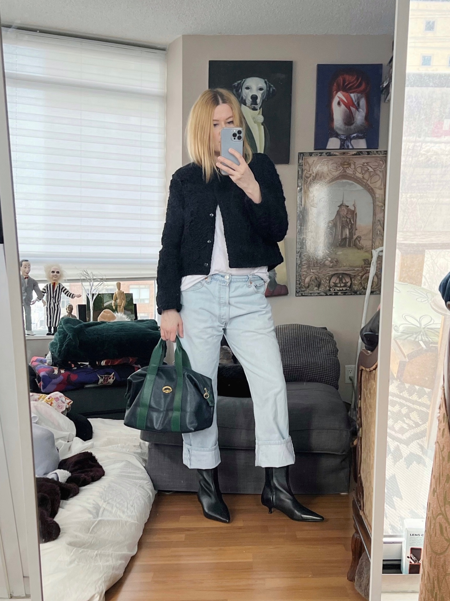 I’ve got a headache today so the only caption I can come up with is jeans and handbag are vintage.
•
.  #winterLook  #StyleOver40   #vintagelongchamp #vintageLevis  #kittenheel  #poshmarkFind #secondhandFind #FashionOver40  #MumStyle #genX #genXStyle #shopSecondhand #genXInfluencer #WhoWhatWearing #genXblogger #secondhandDesigner #Over40Style #40PlusStyle #Stylish40s #styleTip  #HighStreetFashion #StyleIdeas


#LTKFind #LTKSeasonal #LTKstyletip