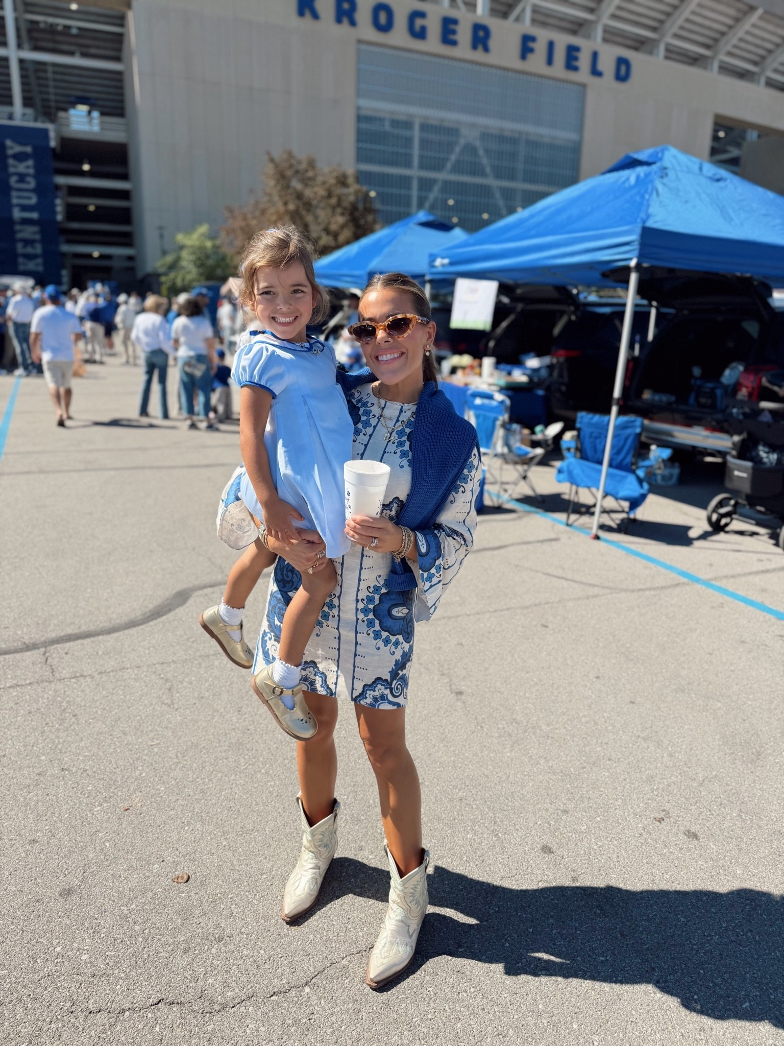 Gameday outfit— I’m in xsmalls