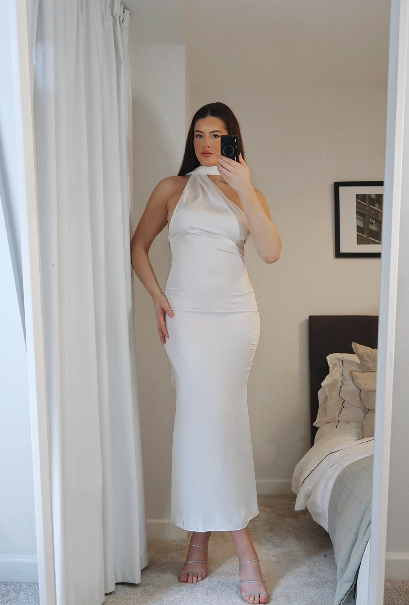 Elegant white dress with a sparkly heel 

Size 8 (dress) 
Size 6 (shoes) 

#LTKFind #LTKunder50 #LTKstyletip