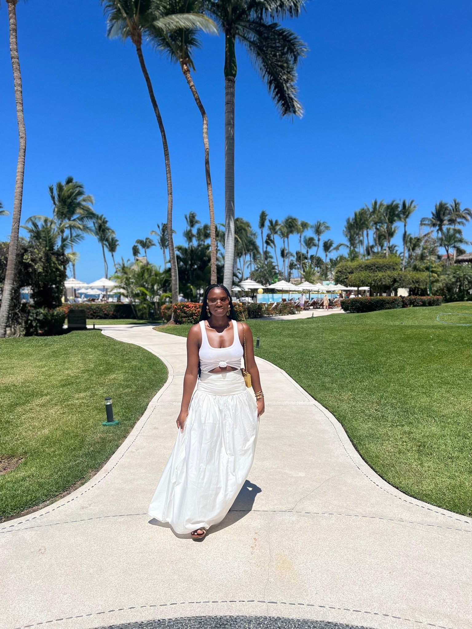 Packing outfits like this for every trip from now on 🤍Easy to style and even easier to wear.

#LTKTravel #LTKSeasonal #LTKgrwm
