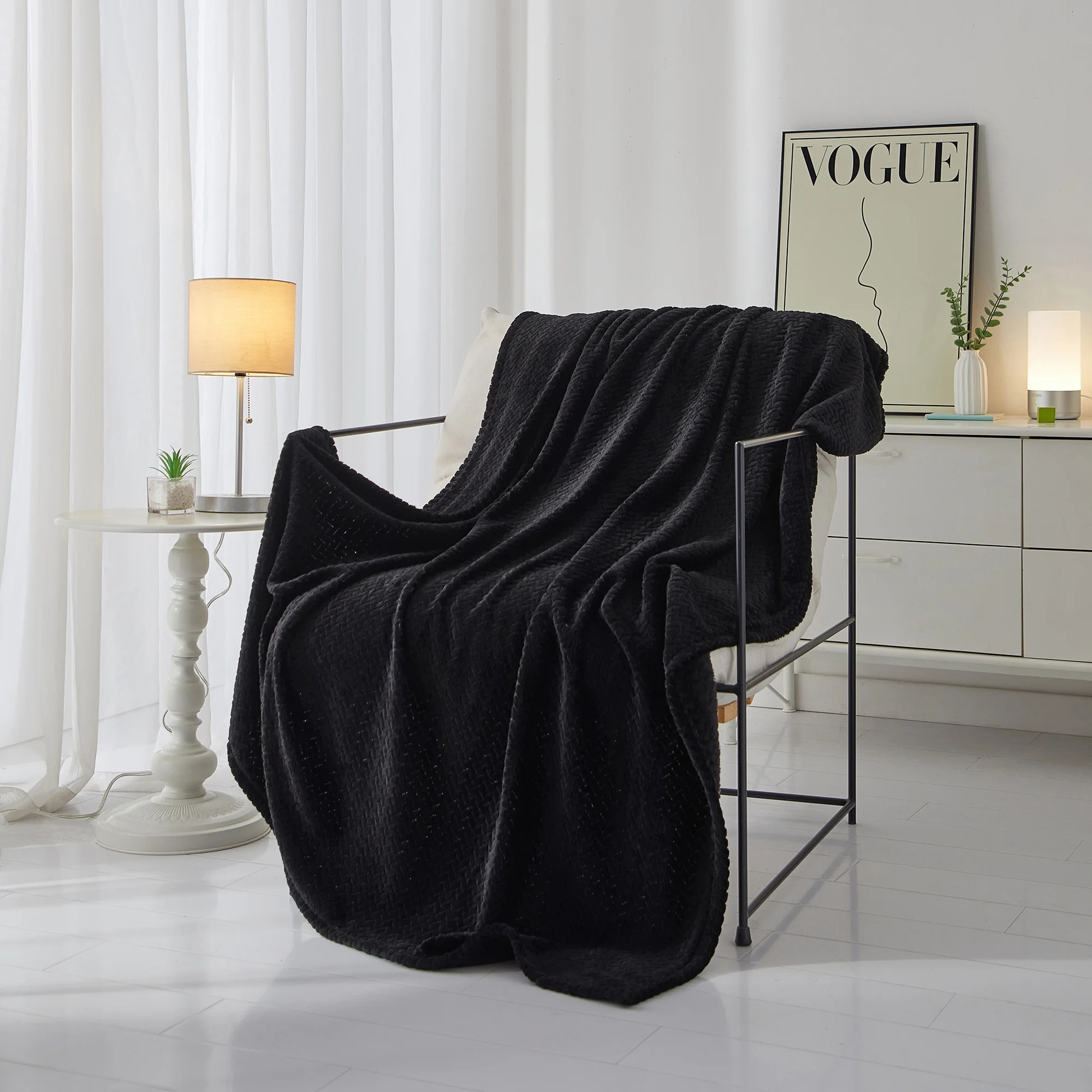 Mainstays Cozy Textured Plush Throw Blanket, Black, 50"x60" All Ages | Walmart (US)