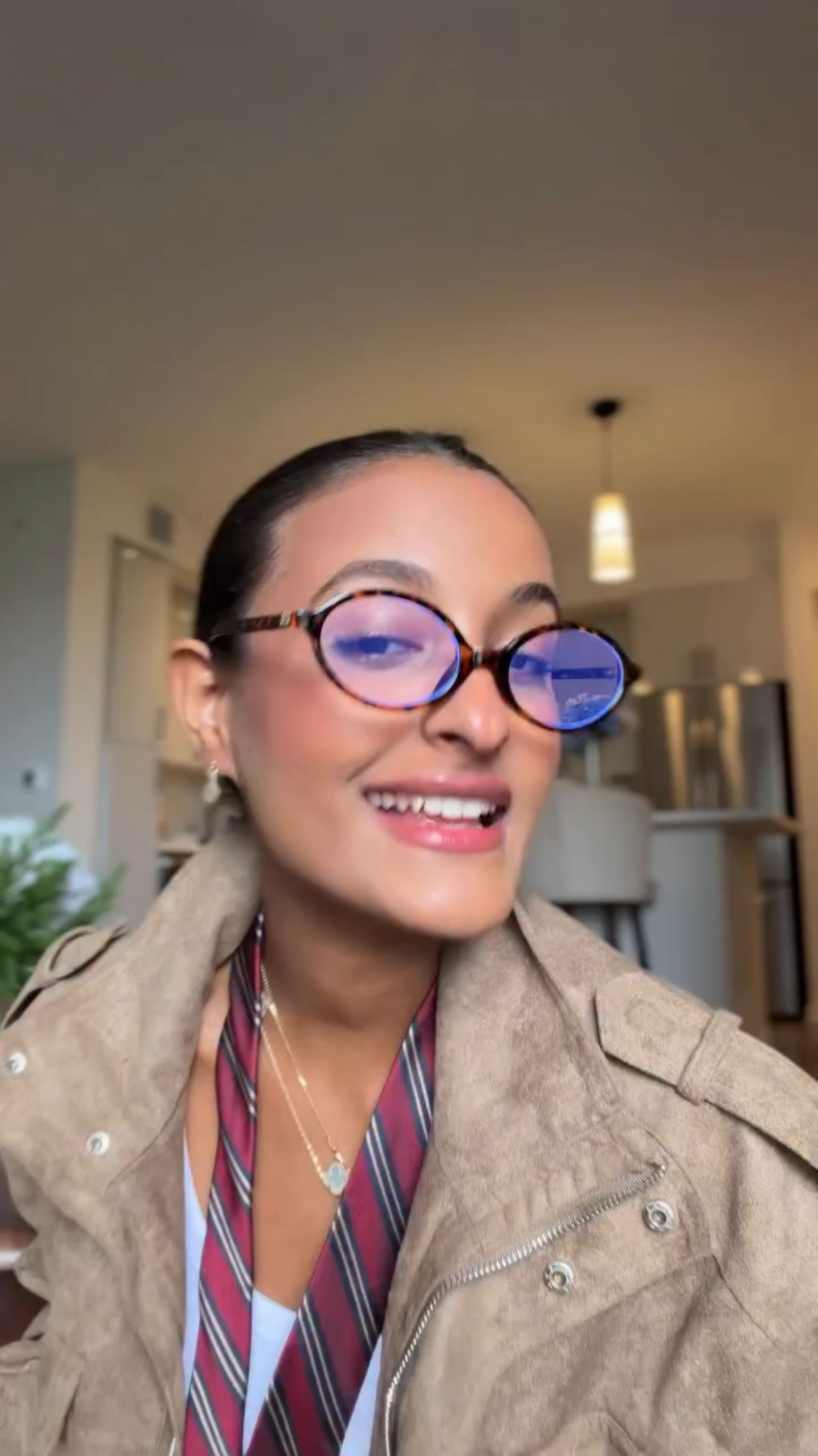 ahora solo pienso que compré todo al mismo tiempo así que se me terminarán al mismo tiempo😮‍💨 💸
que se note que confío todo mi cabello en kerastase😂 paso el cabello por mucho calor todo el tiempo así que necesito mascarillas, protector de calor y todos los sérums🤌 en tres meses se que estará mucho mejor 
si estás igual que yo comenta “hair” o “cabello” y les envío los productos que estoy usando