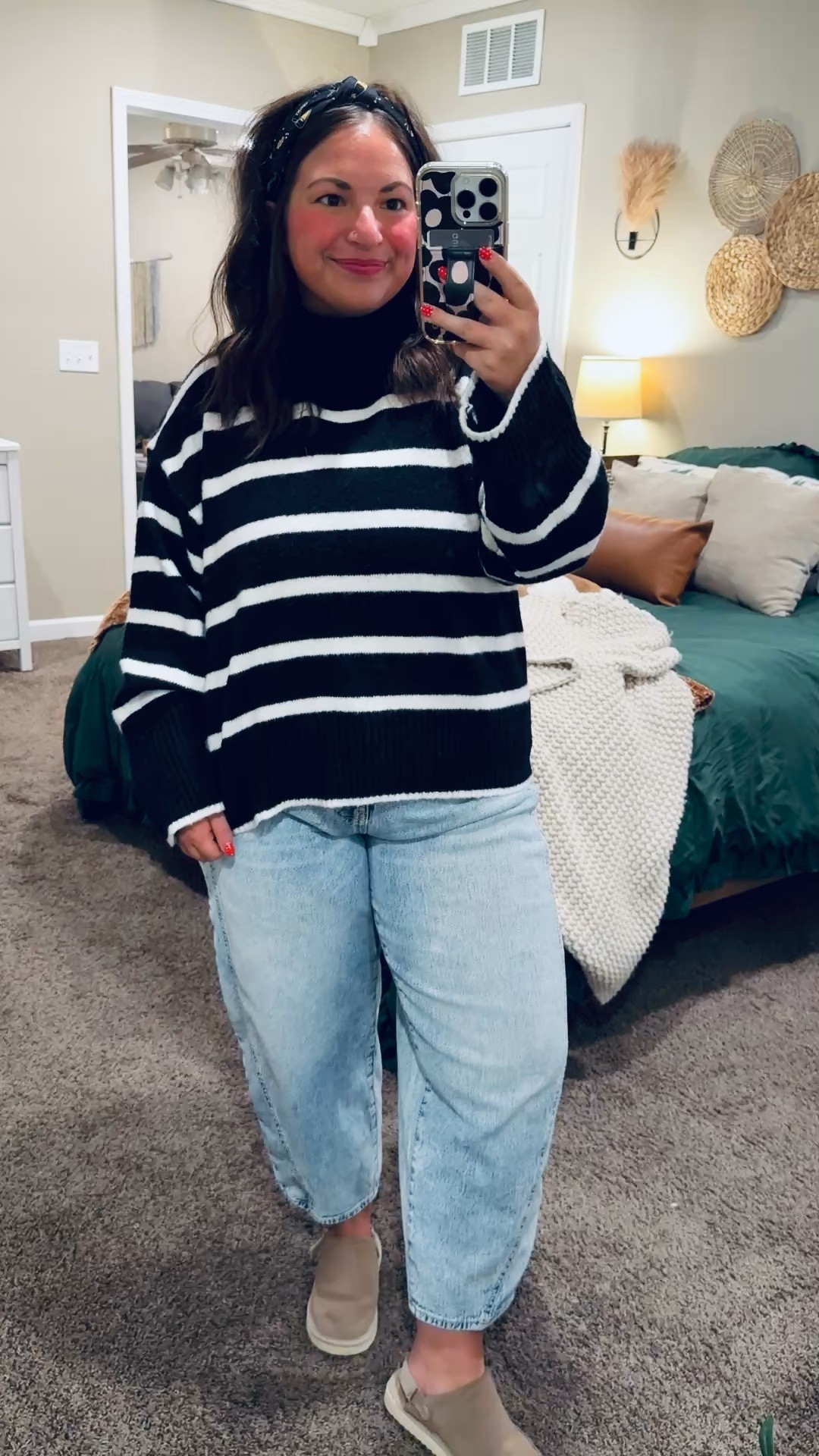 slip on shoes: fit oversized // wearing a kids 2 (linking adult size below)
jeans: fit true to size // wearing a 14
turtleneck: fits true to size // wearing a large 

 

#LTKHoliday #LTKSeasonal #LTKFindsUnder50